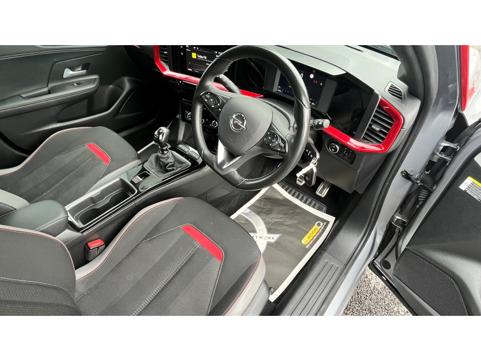 2022 Opel Mokka - image 5