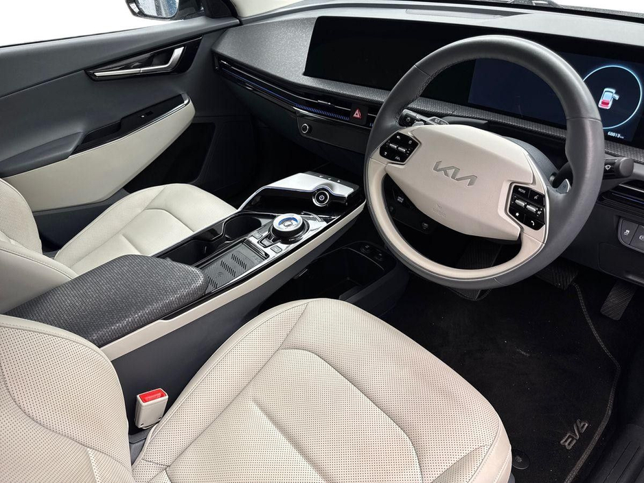 2022 Kia EV6 - image 6