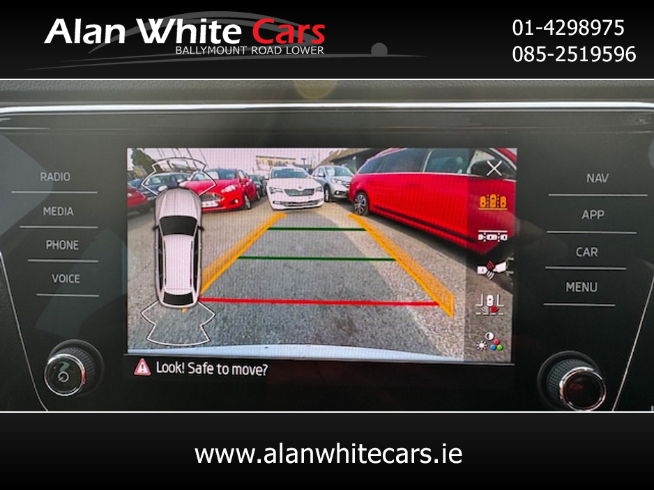 2023 Skoda Superb - image 33