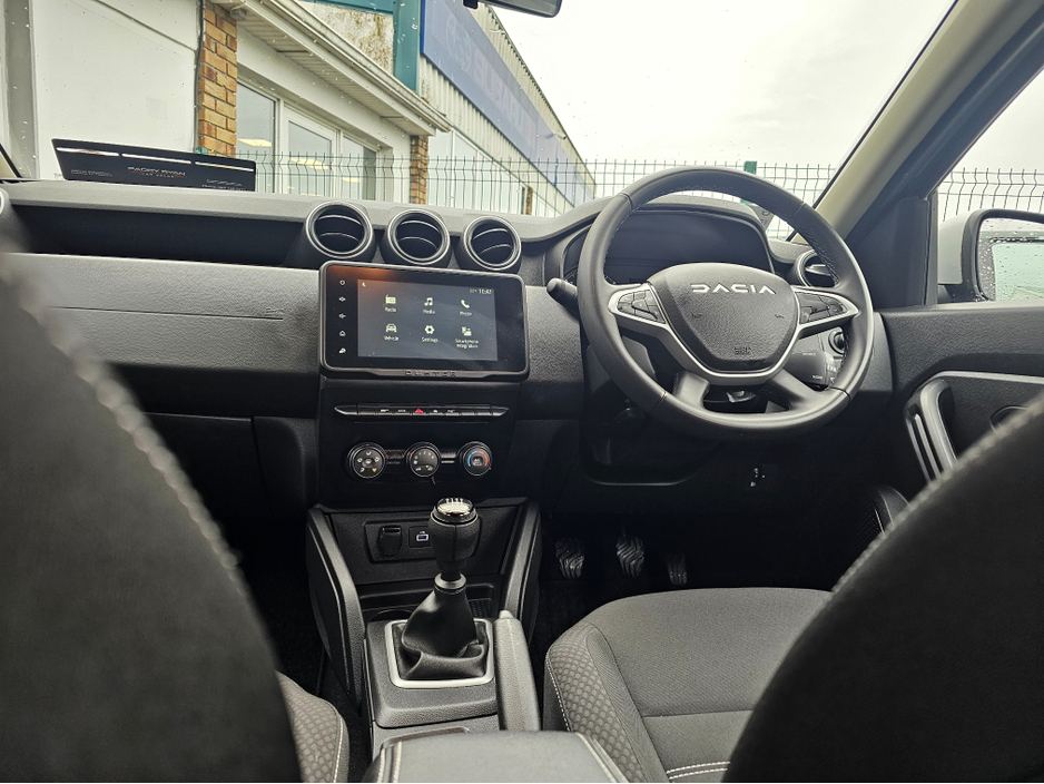 2023 Dacia Duster - image 11