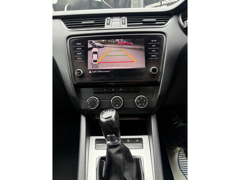 2018 Skoda Octavia - image 15