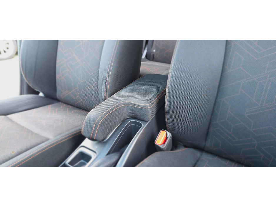 2015 Honda Fit - image 14