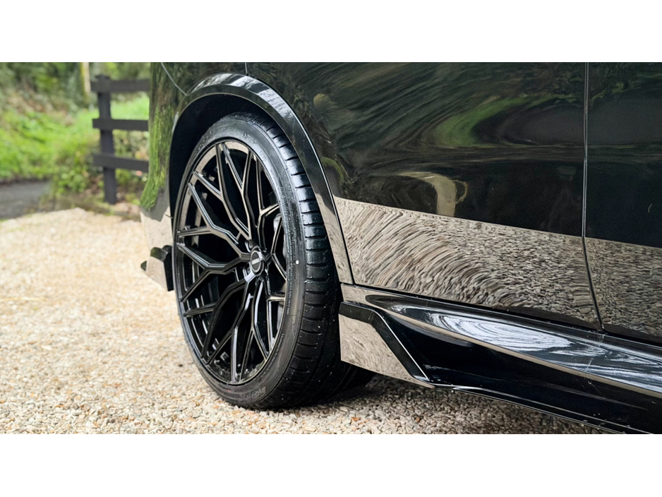 2021 BMW X5 - image 3