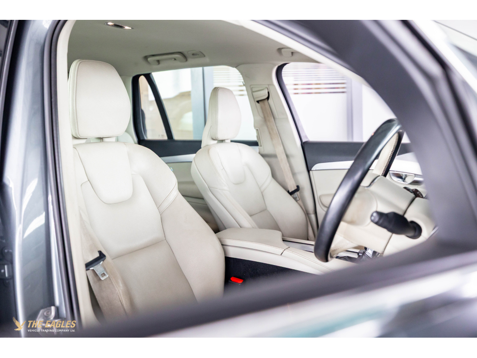 2019 Volvo XC90 - image 6
