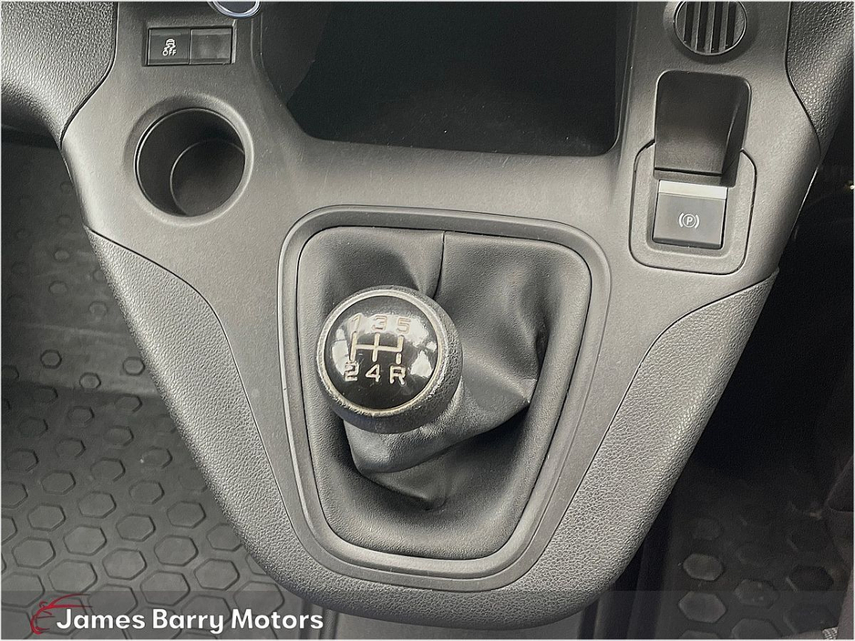 2019 Citroen Berlingo - image 11