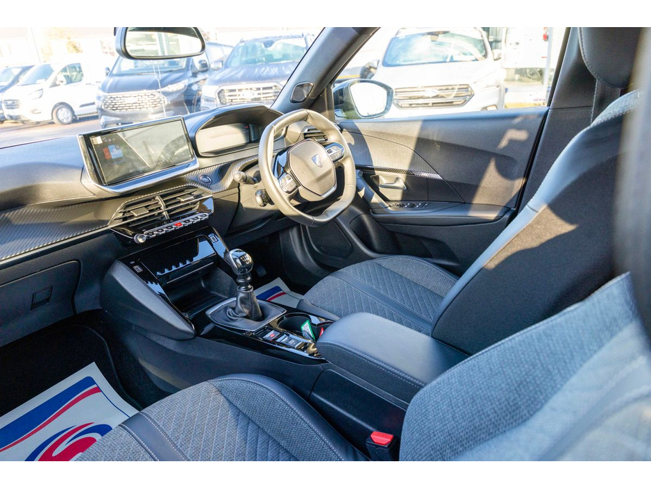 2024 Peugeot 2008 2024 Peugeot 2008 Low Mileage 1.2 Puretech 100bhp Allure €27,950