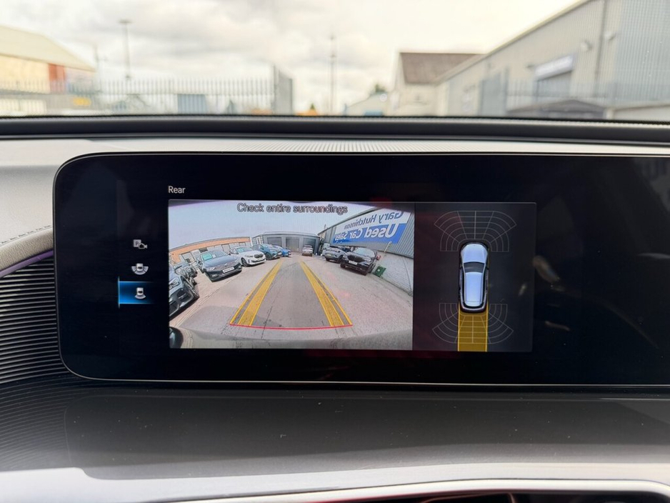 2023 Mercedes-Benz EQC - image 27