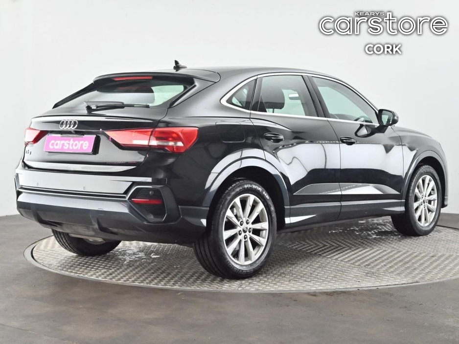 2023 Audi Q3 35 TDI 150HP S Tronic SE €39,880