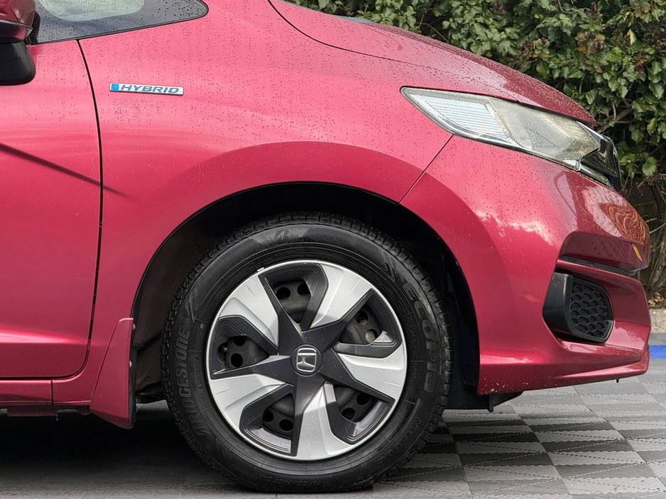 2018 Honda Fit - image 9