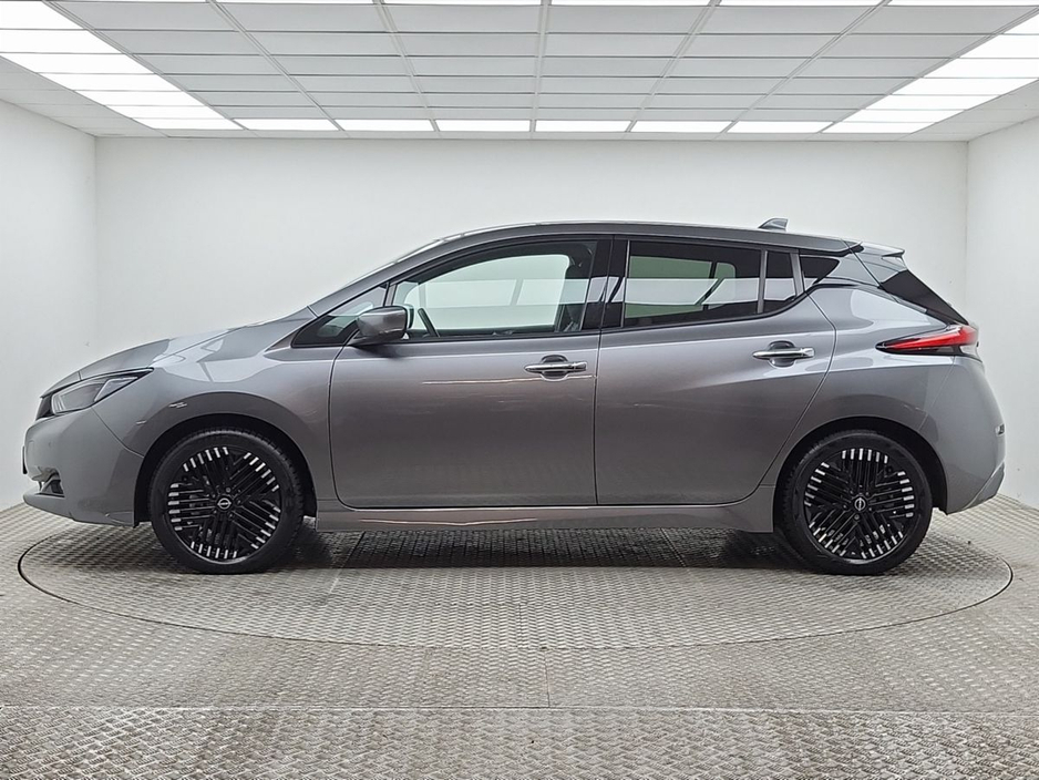 2024 Nissan Leaf - image 5