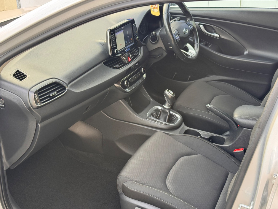 2019 Hyundai i30 - image 14