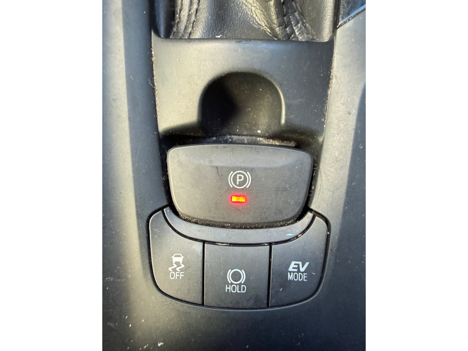 2019 Toyota C-HR - image 21