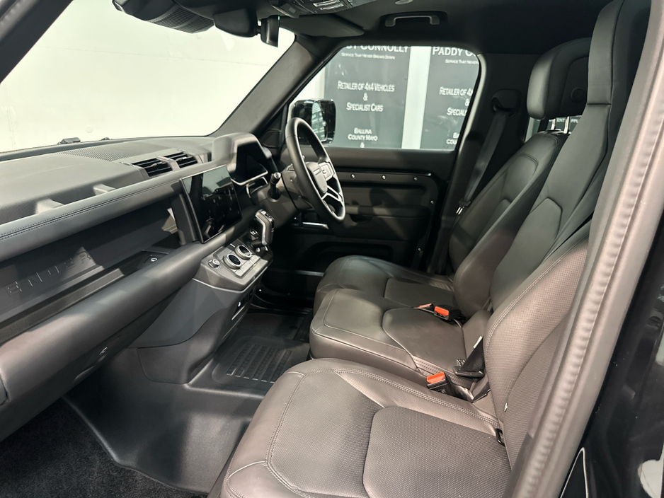 2026 Land Rover Defender - image 10