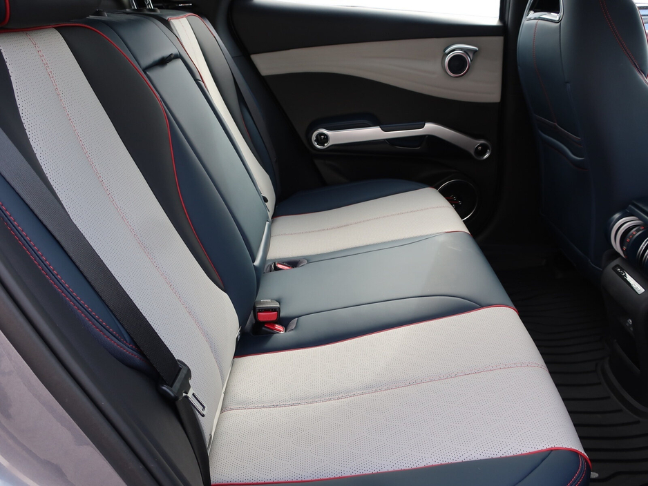 2023 BYD ATTO 3 - image 8