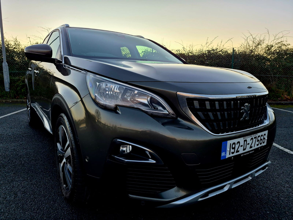 2019 Peugeot 3008  €14,999