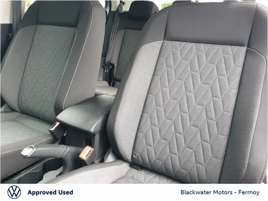 2025 Volkswagen T-Cross - image 23