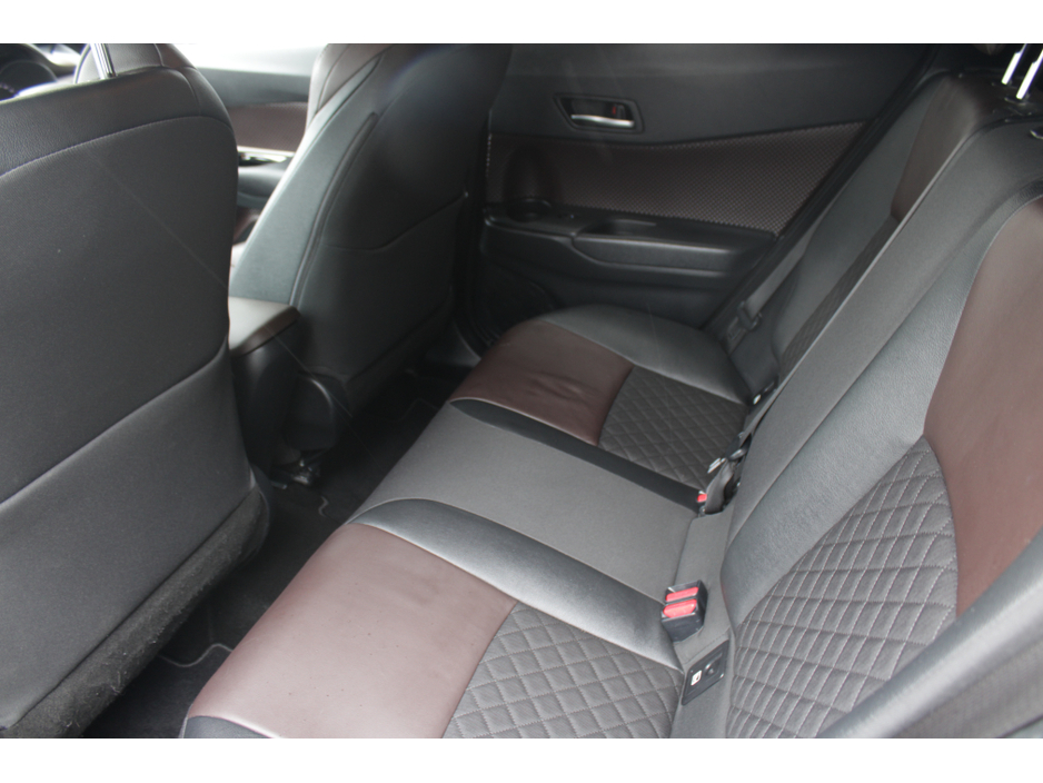 2018 Toyota C-HR - image 19