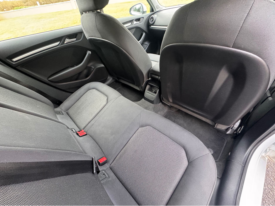 2017 Audi A3 - image 5