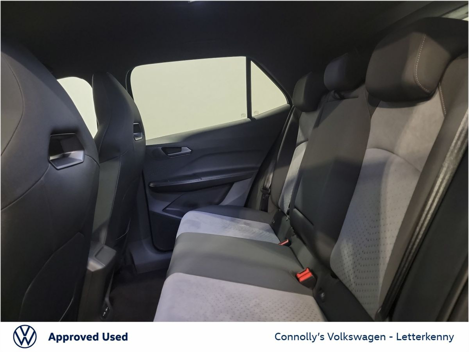 2025 Cupra Born e-Boost 59kWh 231hp €30,950