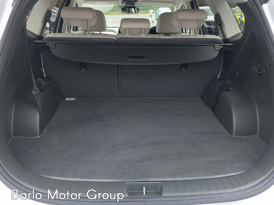 2022 Hyundai Santa Fe - image 19