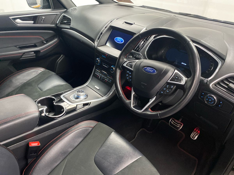 2023 Ford S-Max - image 6