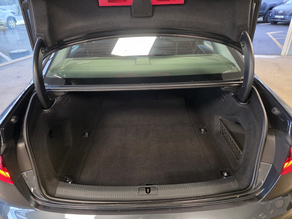 2020 Audi A4 - image 13