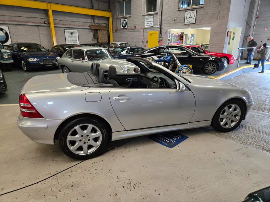 2004 Mercedes-Benz SLK Class - image 10