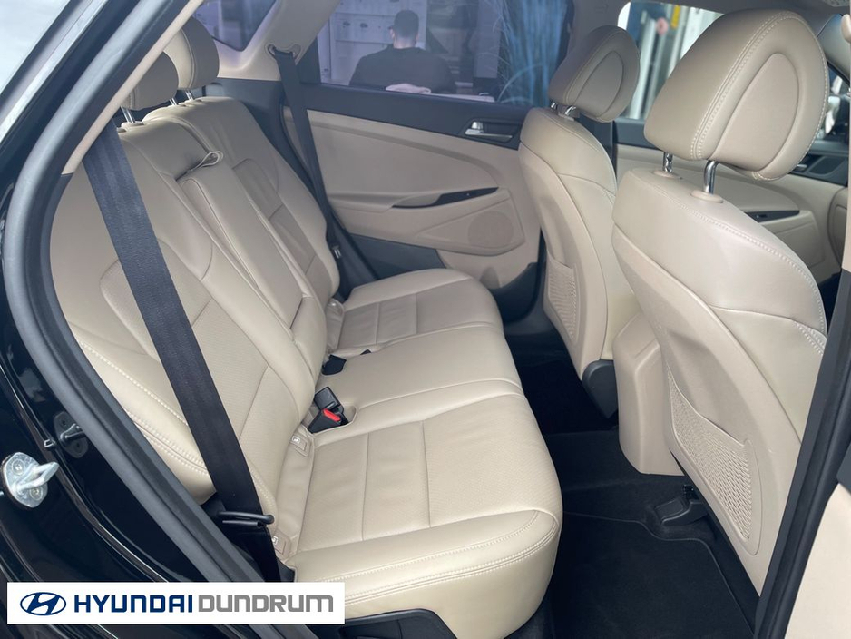 2016 Hyundai Tucson - image 12