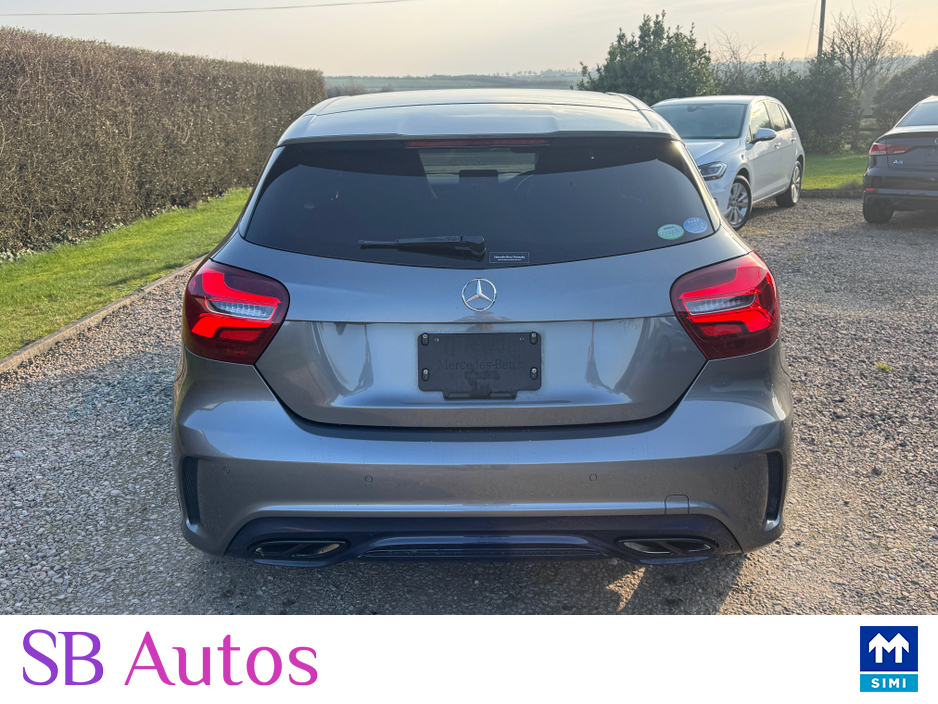 2018 Mercedes-Benz 180 - image 8