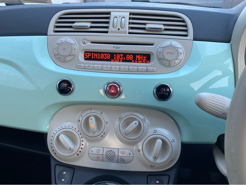 2015 Fiat 500 - image 13