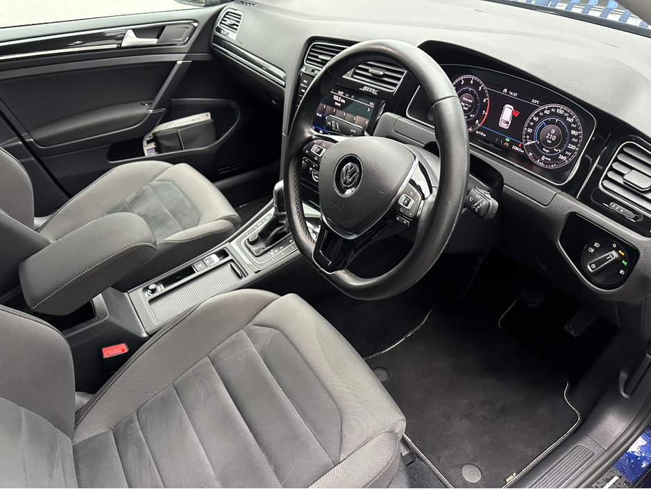 2018 Volkswagen Golf Golf Estate 1.4 TSI Highline €19,950