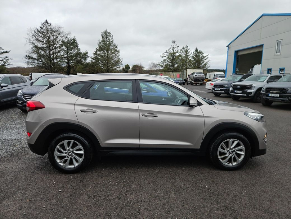 2017 Hyundai Tucson 2.0 SE NAV Automatic 4wd €16,990
