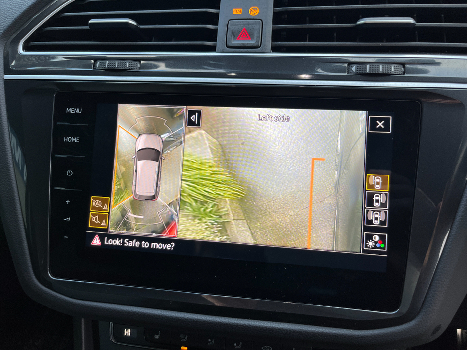 2020 Volkswagen Tiguan R-LINE 4MOTION AUTOMATIC 2.0 DIESEL //LOW MILES//HIGH SPEC//HEATED FRONT AND REAR SEATS//HEAD UP DISPLAY//360 PARKING CAMERAS// €34,950