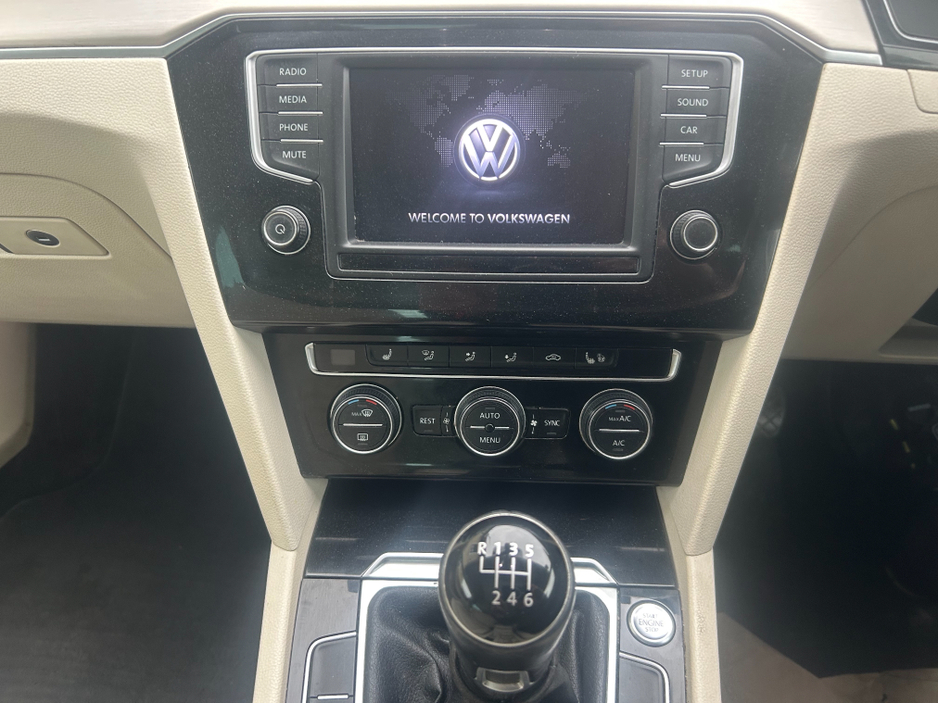 2016 Volkswagen Passat HIGHLINE 1.6 TDI 6SP 120HP €8,995