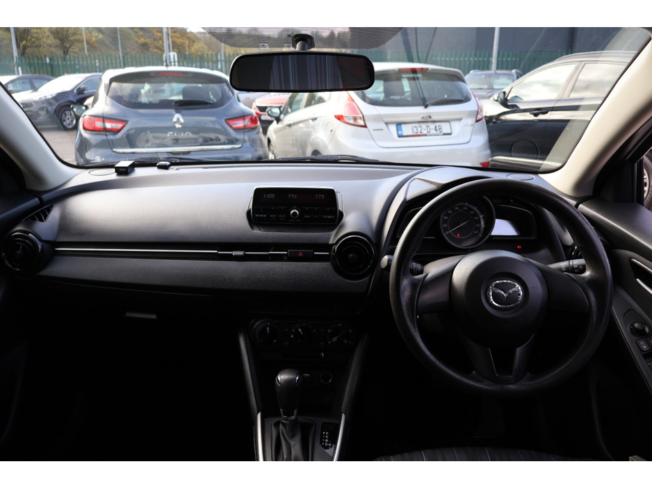 2016 Mazda Demio - image 16