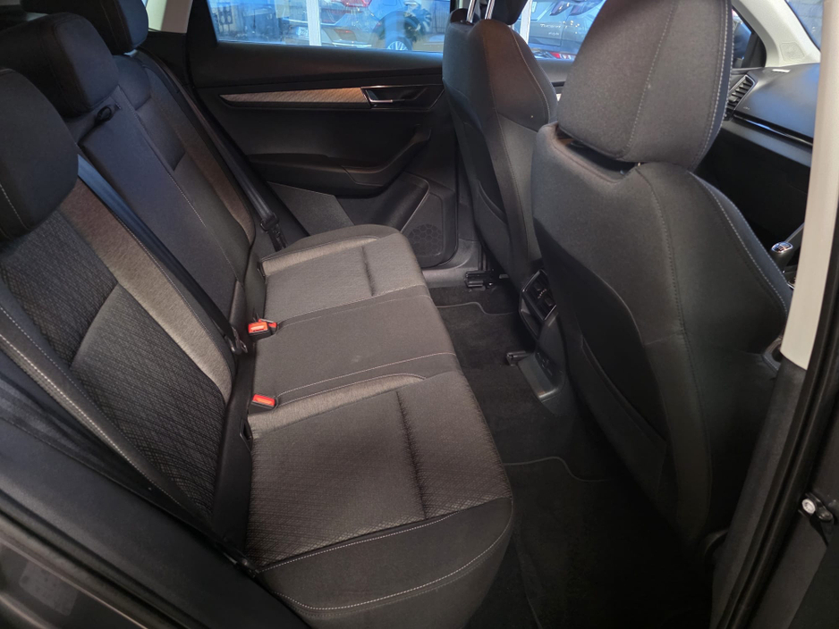 2024 Skoda Karoq - image 11