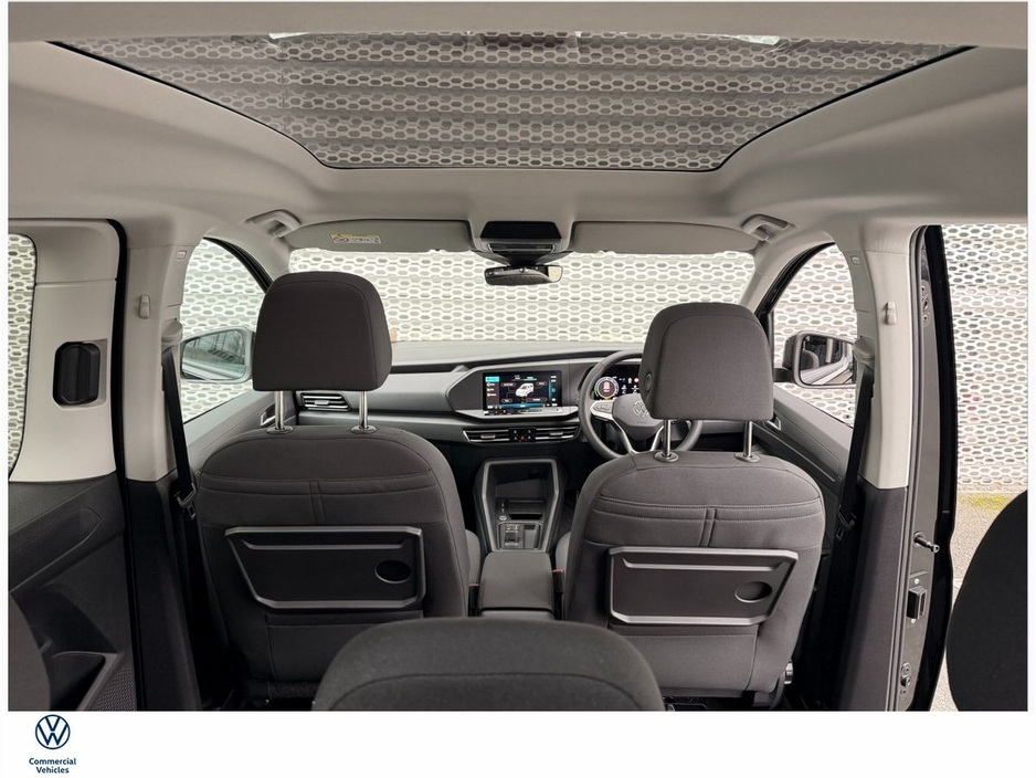 2026 Volkswagen Caddy Maxi Life - image 21
