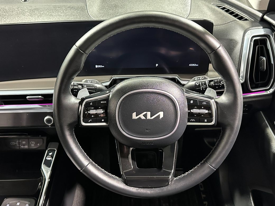 2024 Kia Sorento - image 13