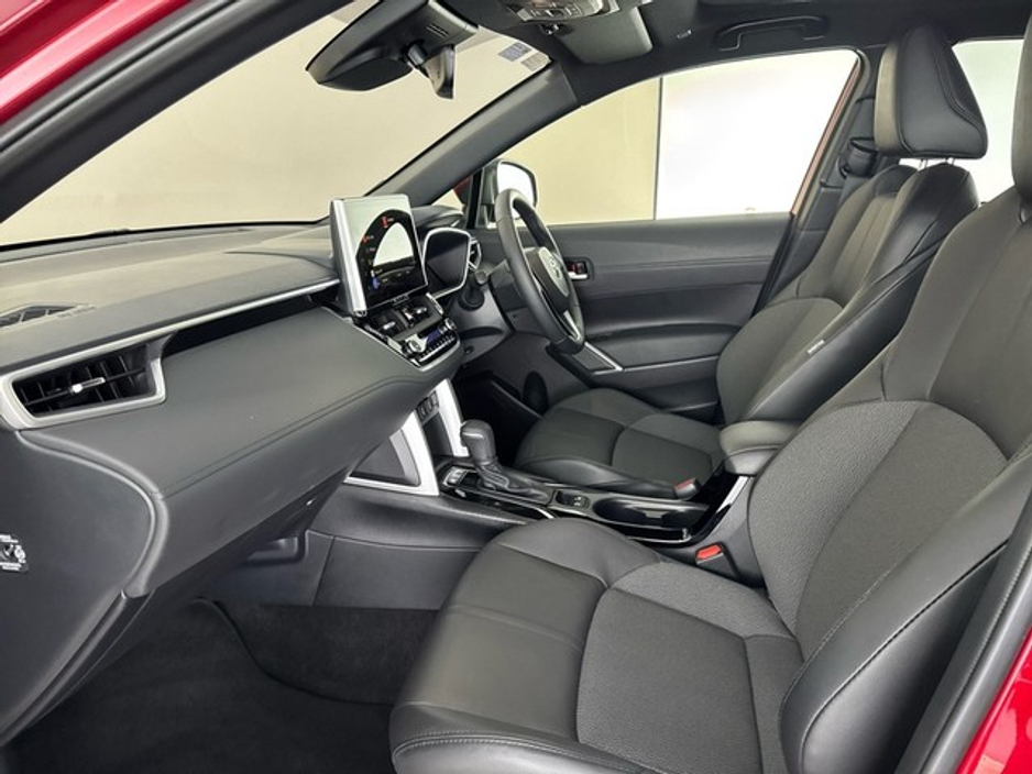 2025 Toyota Corolla Cross SOL Hybrid Top of the range €41,950