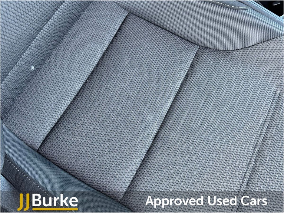 2020 Volkswagen Golf - image 21