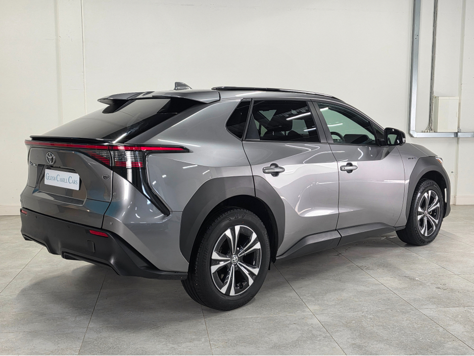 2024 Toyota bZ4X - image 5