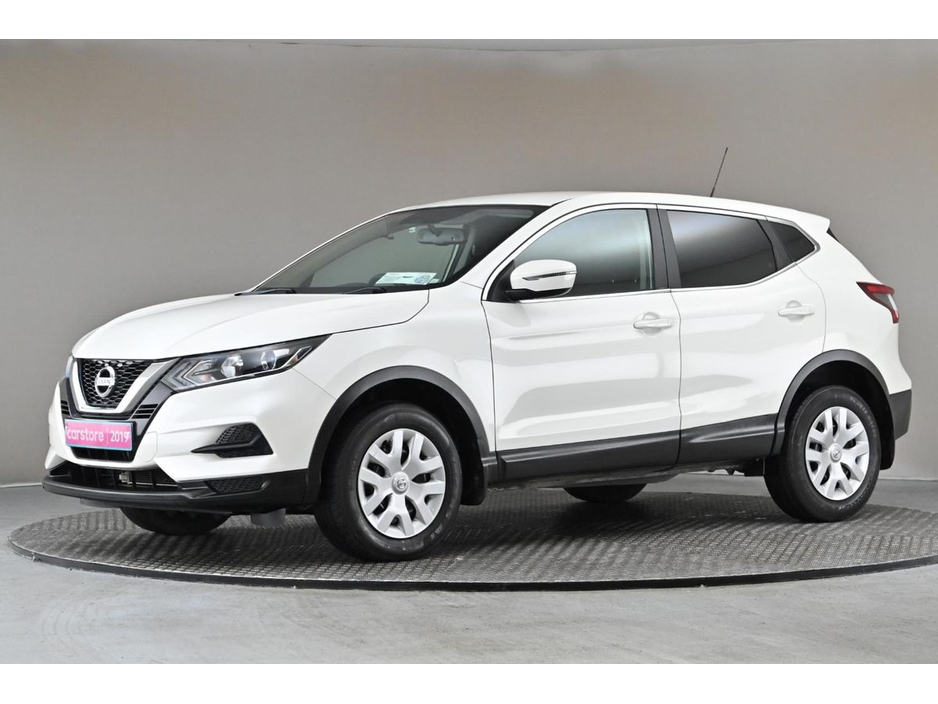 2019 Nissan Qashqai - image 4