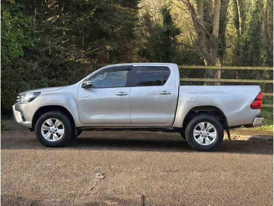 2018 Toyota Hilux - image 4