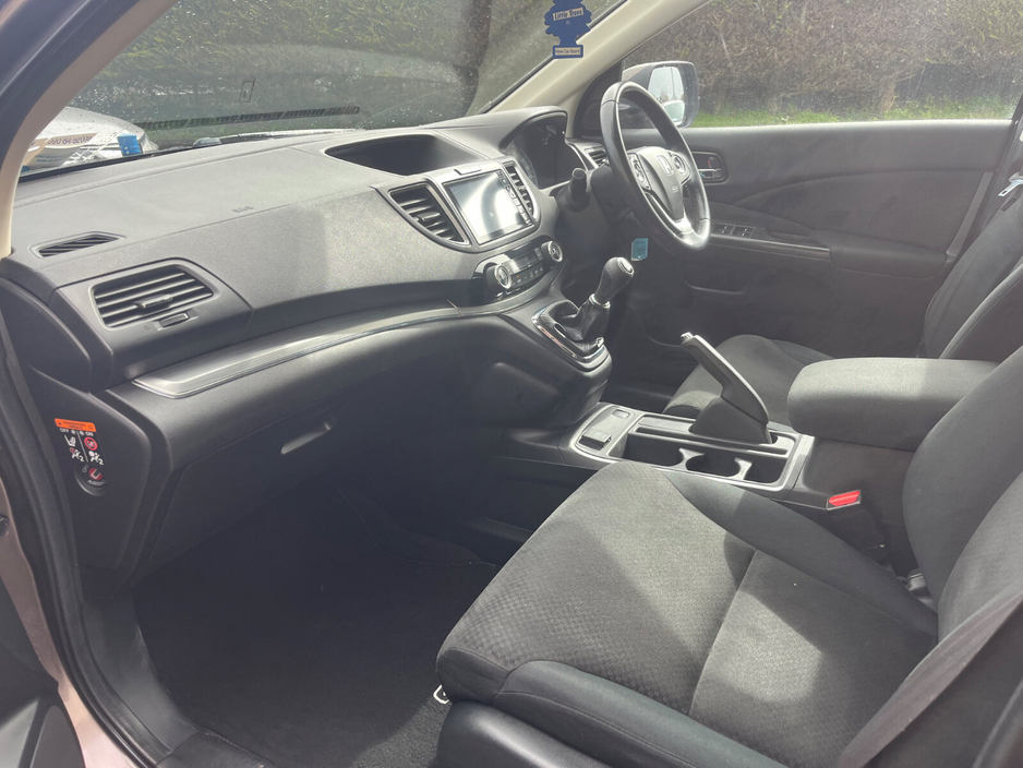 2016 Honda CR-V - image 14