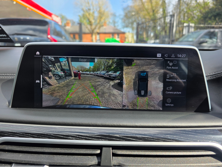 2022 BMW 7 Series - image 38