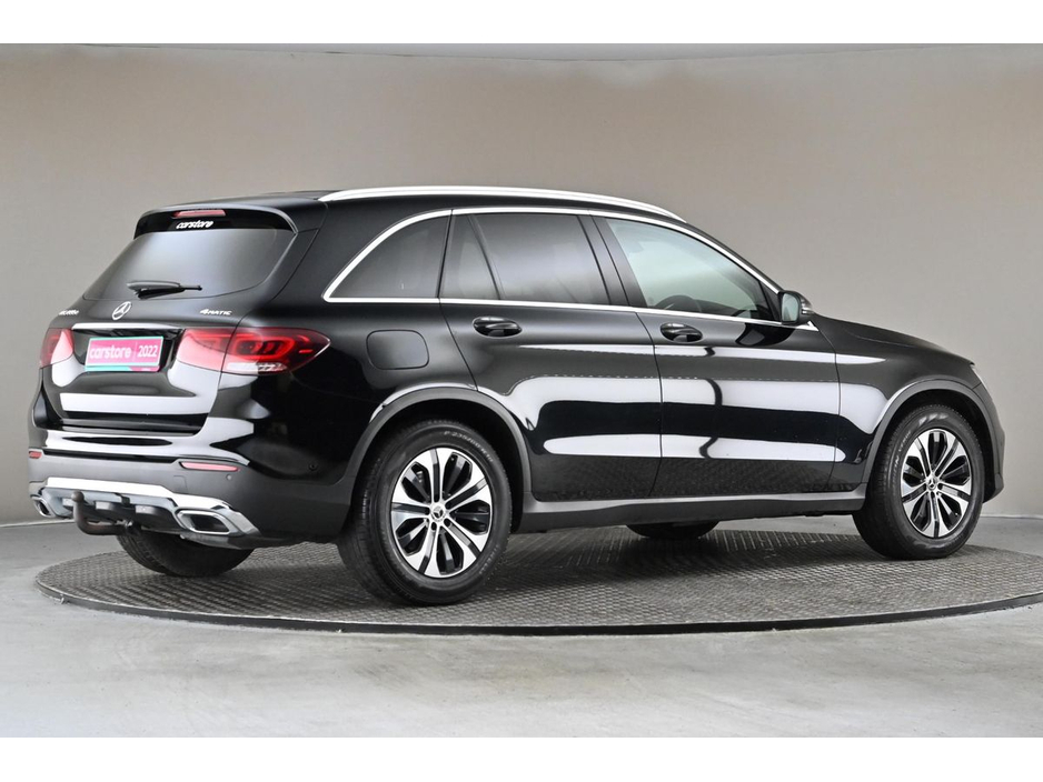 2022 Mercedes-Benz GLC Class - image 10