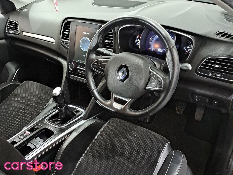 2020 Renault Megane - image 15