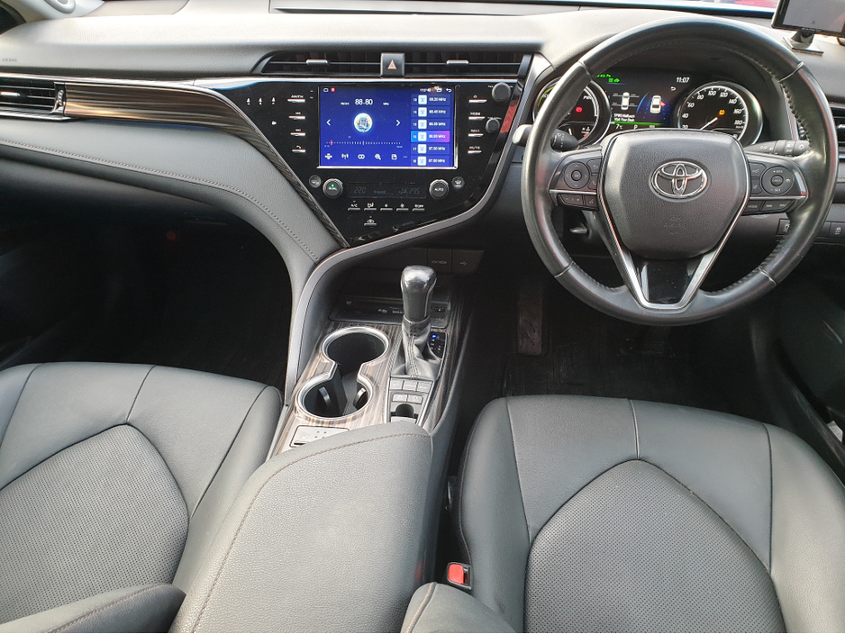 2021 Toyota Camry - image 11