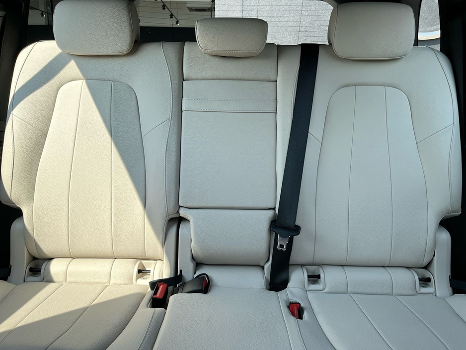 2025 Mercedes-Benz GLB - image 21