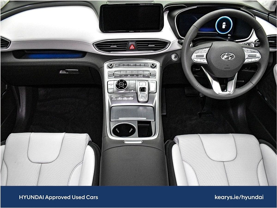 2024 Hyundai Santa Fe 1.6 PHEV 4WD Executive €48,990